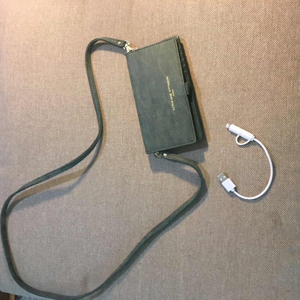 Adrienne Vittadini Phone Charging Purse